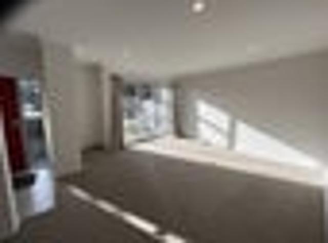 House for rent in Paremoremo, Oroua County