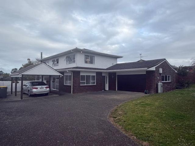 House for rent in Paremoremo, Oroua County