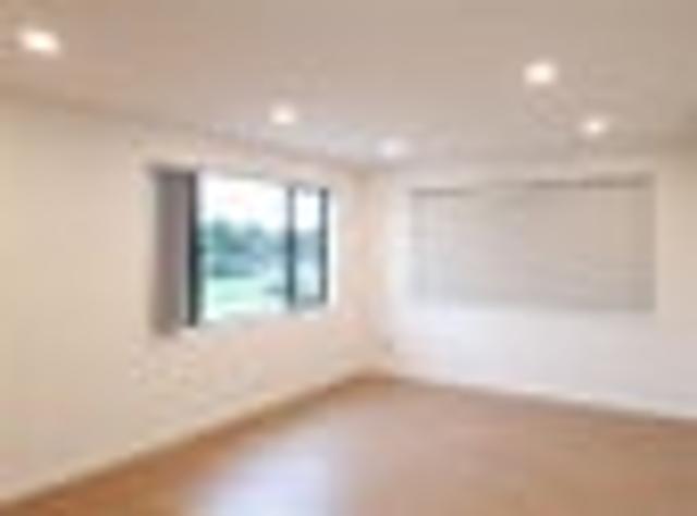 House for rent in Paremoremo, Oroua County