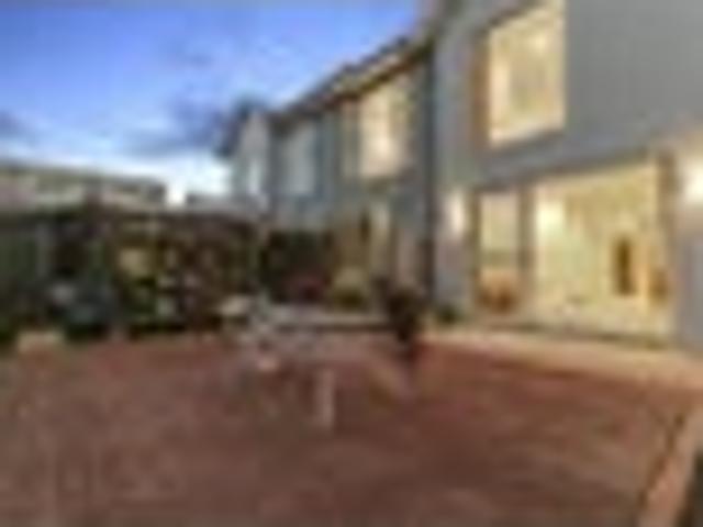 House for rent in Paremoremo, Oroua County