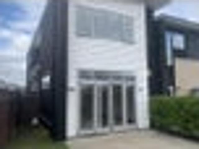 Townhouse for rent in Hobsonville Point, Upper Harbour