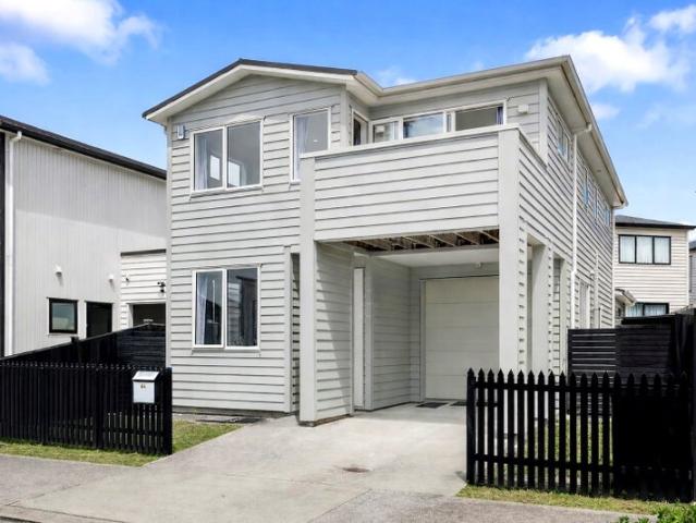 House for rent in Oratia