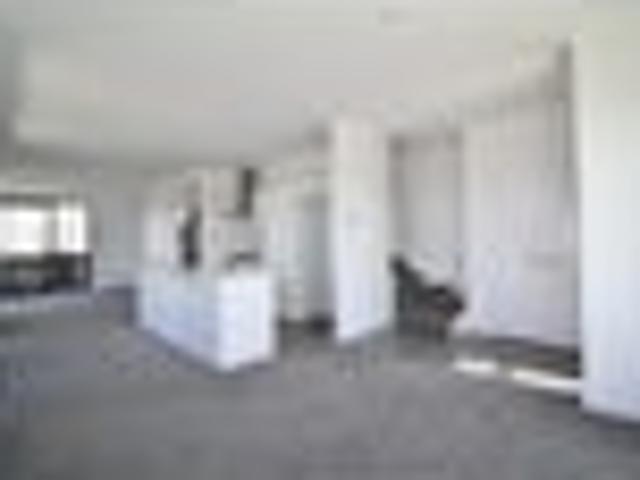 House for rent in Paremoremo