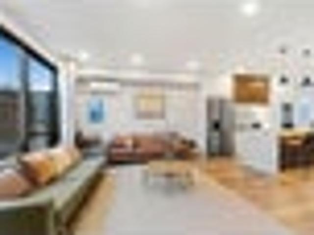 Townhouse for sale in Hobsonville