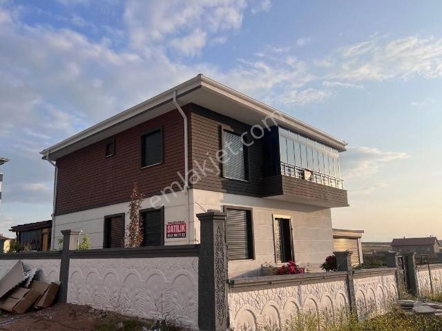 Kozakli içerisinde satılık Villa