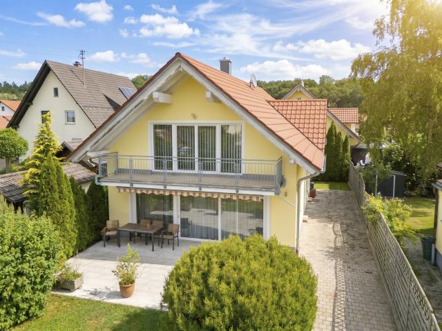 Villa kaufen in Geltendorf, Bayern
