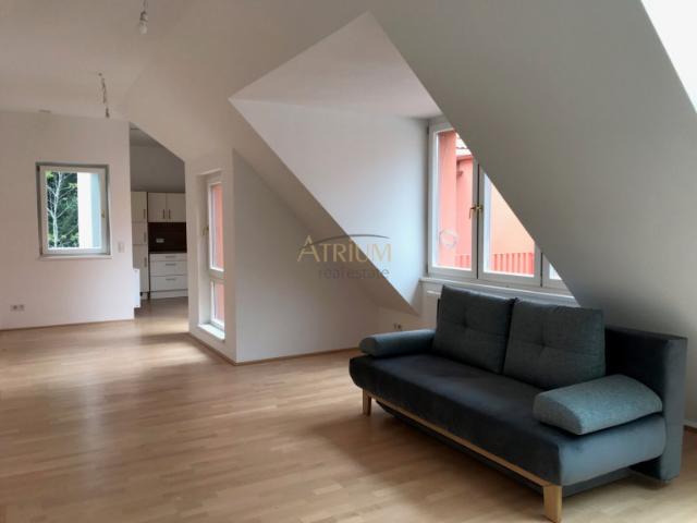 Dachgeschosswohnung mieten in KG Alsergrund, Wien
