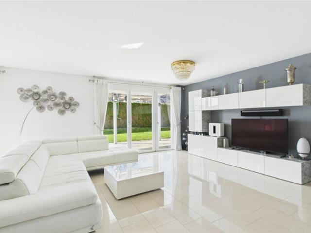 Wohnung kaufen in Oberglatt, Zürich