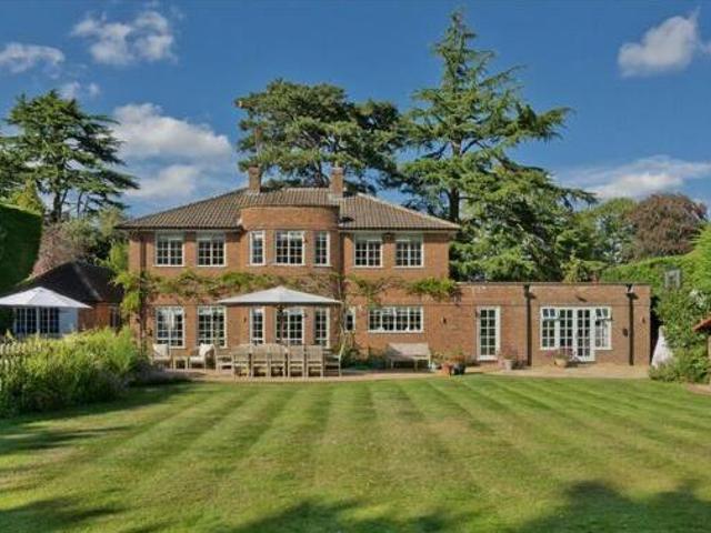 House for sale in Westfield, Woking