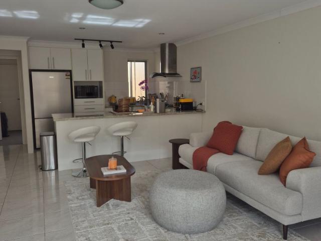 Room for rent in Hocking, Western Australia