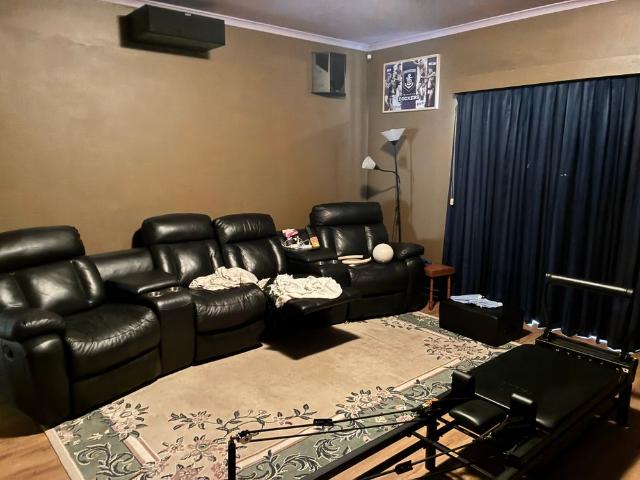Room for rent in Hocking, Western Australia