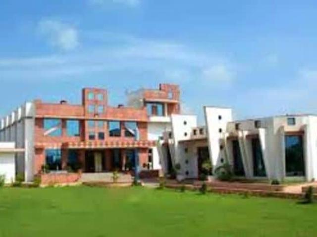 Land for sale in Hariana
