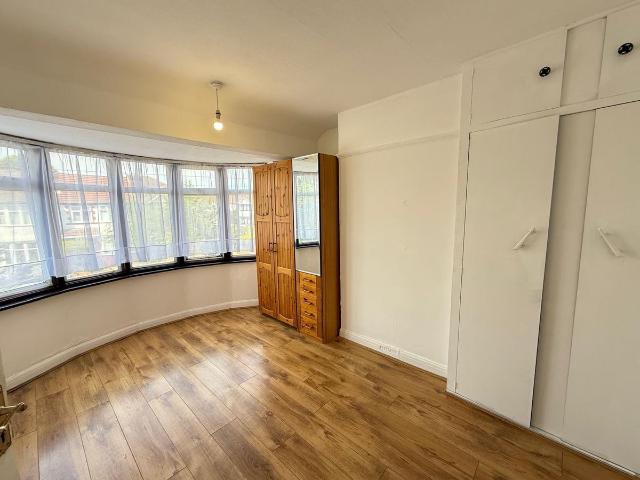 House for rent in Medway Village, Greater London