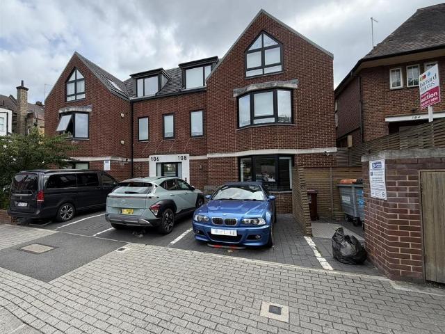 Apartment for rent in Golders Green, Greater London