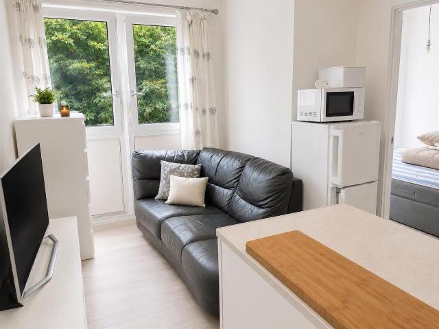 Apartment for rent in Camberwell, Greater London