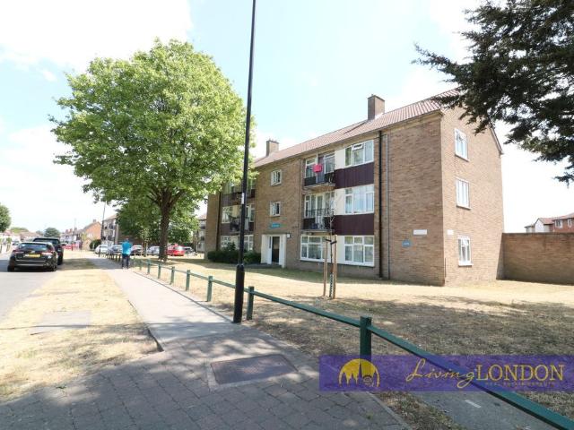 Apartment for rent in Carterhatch, Greater London