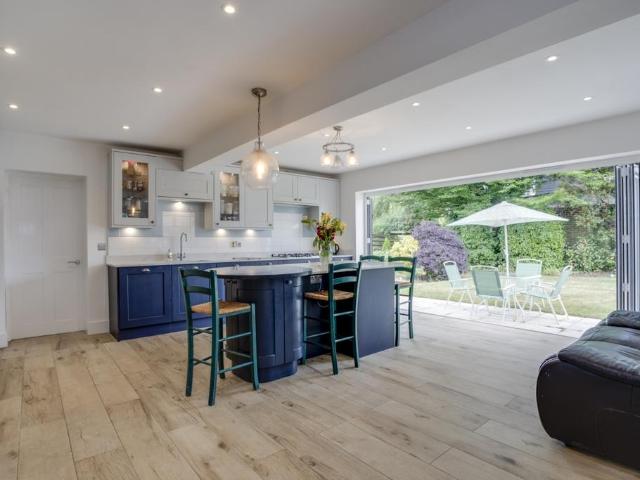 House for rent in Beaconsfield, Knotty Green