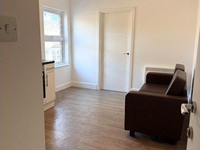 Apartment for rent in Leyton, Greater London