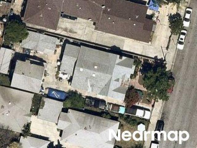House for sale in East Los Angeles, Canoga Park