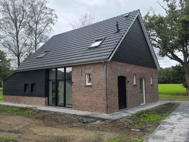 Woning te huur in Langeschouw, Schijf