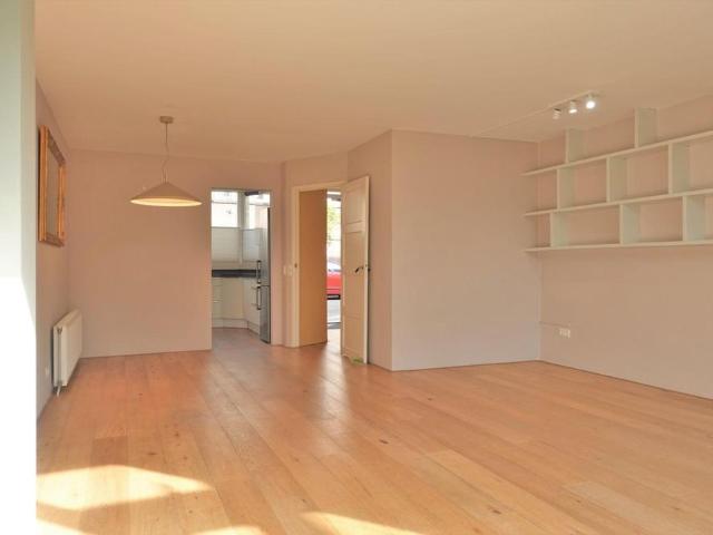 Woning te huur in Dichterswijk, Rivierenwijk, Utrecht
