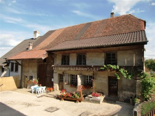 Bauernhaus kaufen in Avenches, Waadt