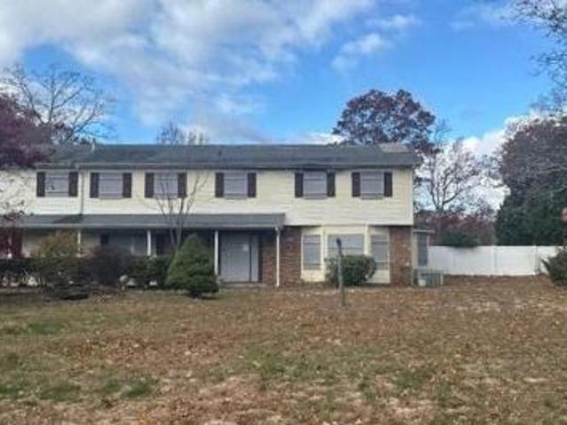 House for sale in Bohemia, New York