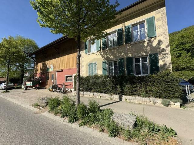 Bauernhaus kaufen in Tecknau, Basel-Landschaft
