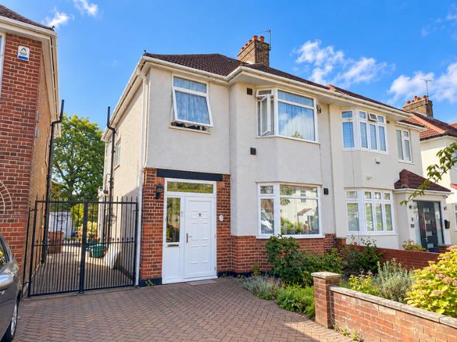 House for rent in London Borough of Hounslow, Greater London