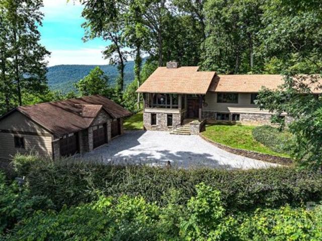 House for sale in Tryon