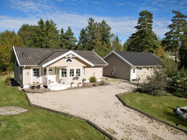 Hus till salu i Strömstad, Västra Götaland