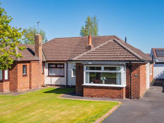House for rent in Coupe Green, Firbank