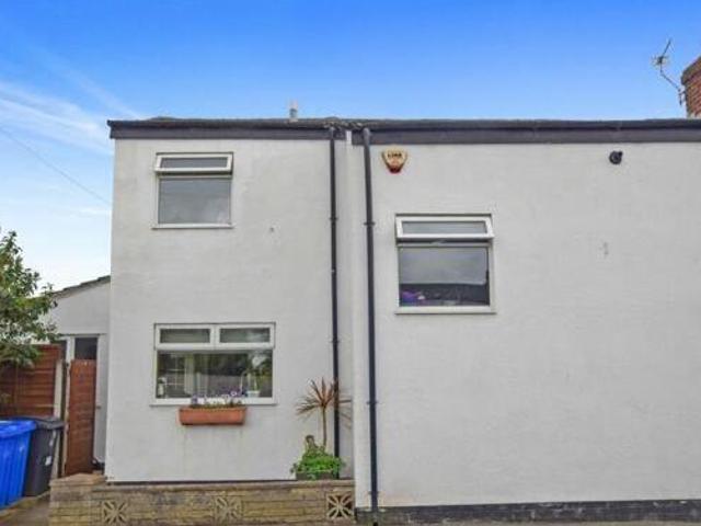 House for sale in Widnes, Liverpool City Region
