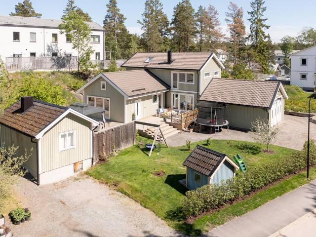Villa till salu i Huddinge, Stockholm