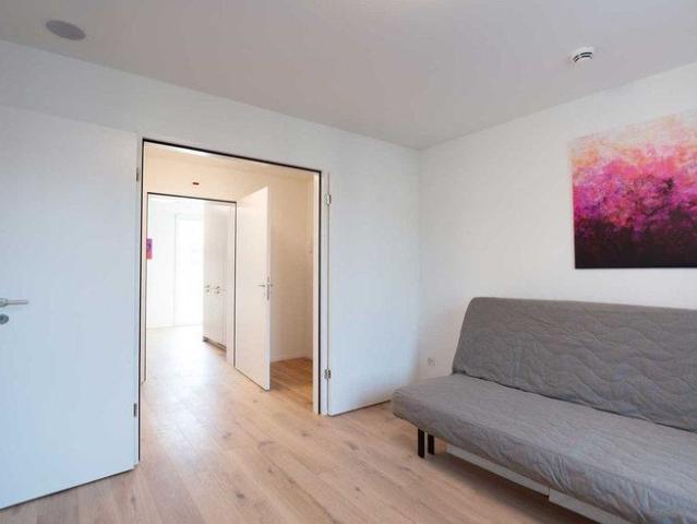Apartment mieten in Einigen, Zürich