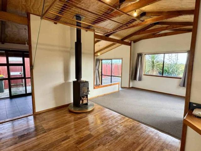 House for rent in Ruatapu, West Coast