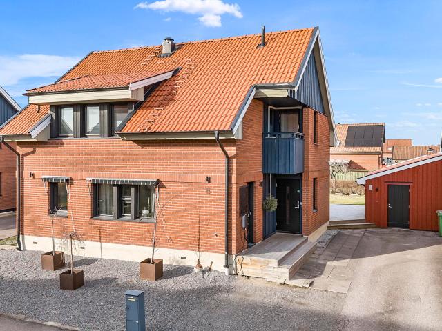 Villa till salu i Köping