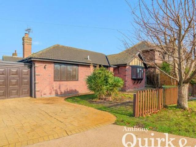 House for sale in Leigh Beck, Essex