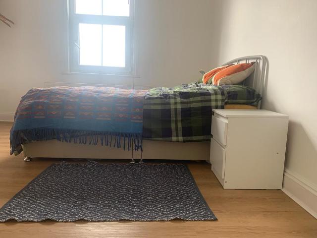 Apartment for rent in College Park, Greater London