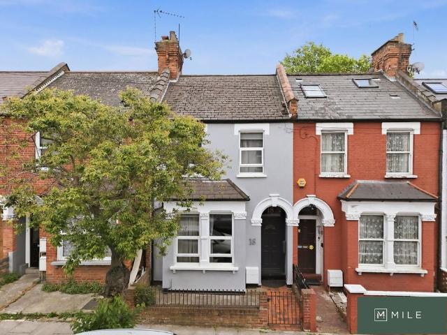 House for rent in College Park, Greater London