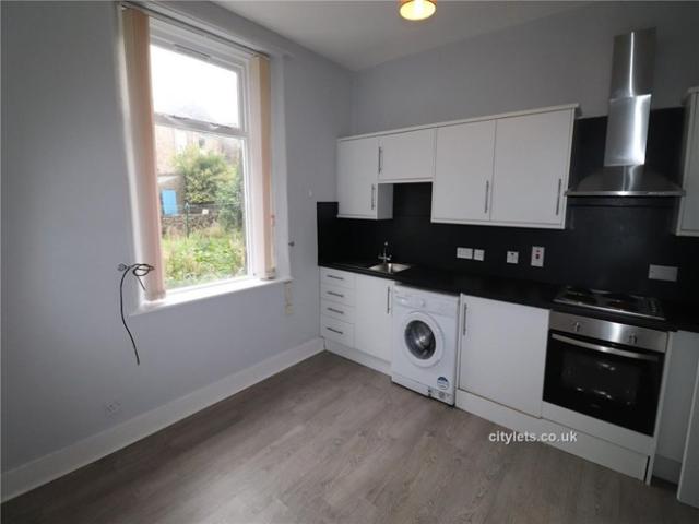 Flat for rent in Broomhill, Aberdeen City