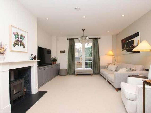 House for rent in Grosvenor, Dulcote