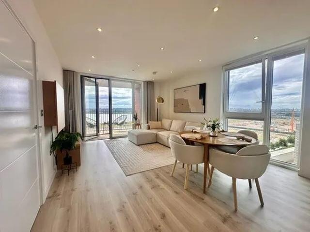 Apartment for rent in Scrattons Farm, Greater London