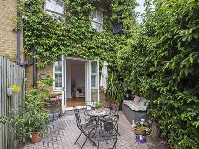 House for sale in Lyons, Greater London