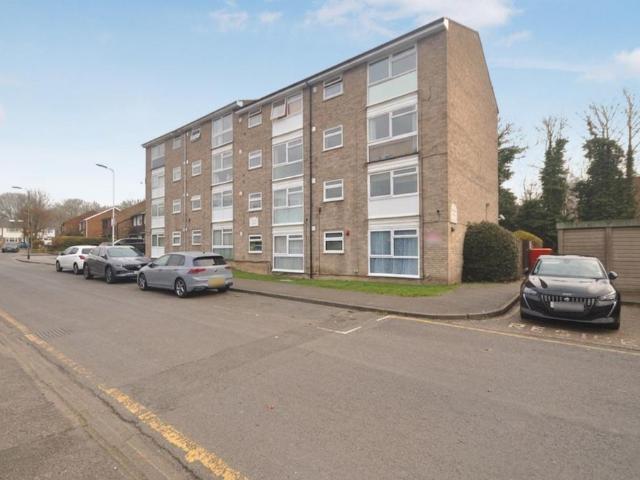 Apartment for rent in Harold Wood, Greater London