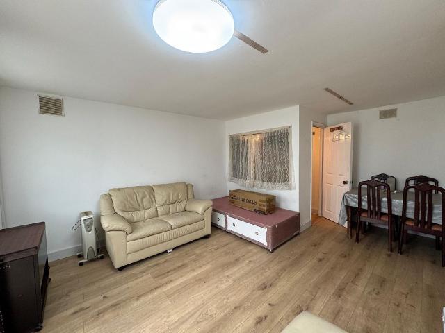 Apartment for rent in Kingsbury, Greater London