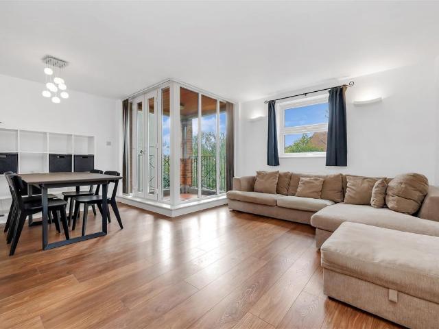 Apartment for rent in London Borough of Barnet, Greater London