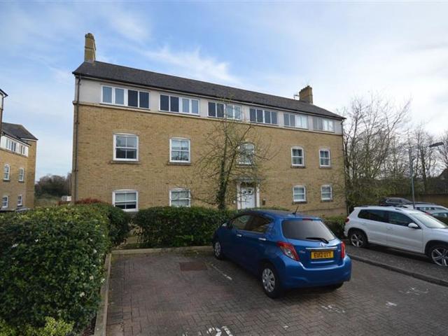 Apartment for rent in Bocking, Chipping Hill