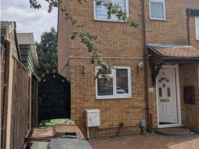 House for rent in Becontree, Greater London