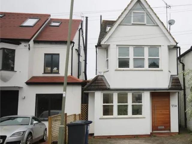 House for rent in Woodside Park, Greater London